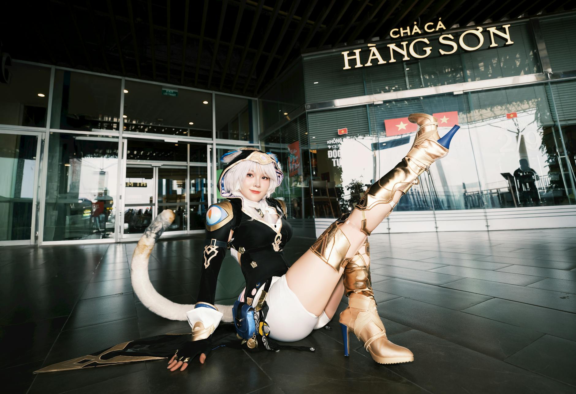 Màn hình game bắn cá với đàn cá và mục tiêu lớn xuất hiện cùng lúc